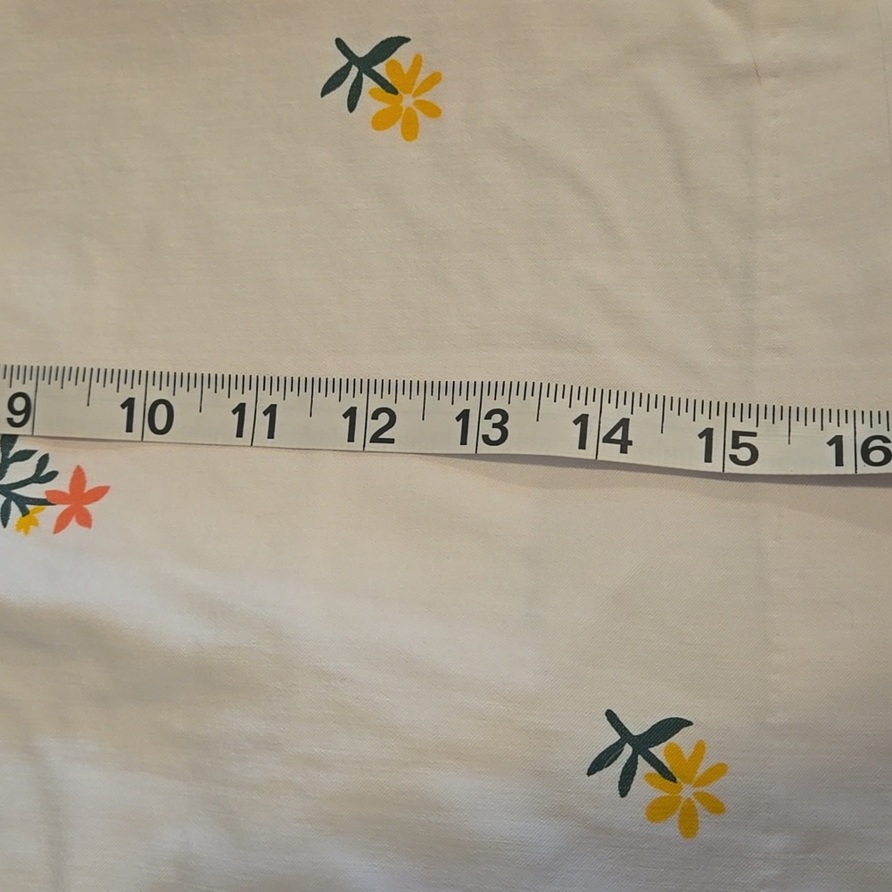 Zac & Rachel Floral White Skort Size 12 - Picture 5 of 6